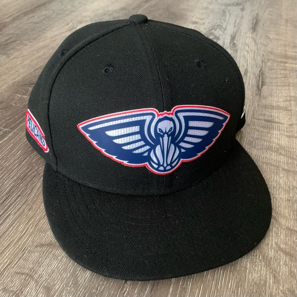New Era 9FIFTY New Orleans Pelicans SnapBack Hat - Picture 1 of 14